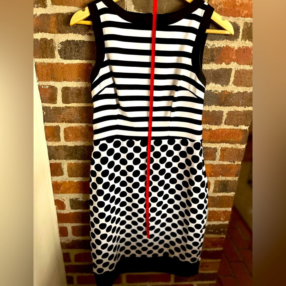 London times black and white mid length dress. Zipper back red thin waist belt